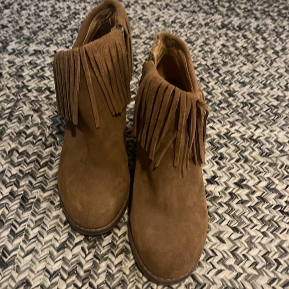 Lucky Brand fringe booties - Picture 2 of 10
